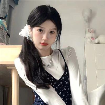 幸福就是吃饭睡觉等待